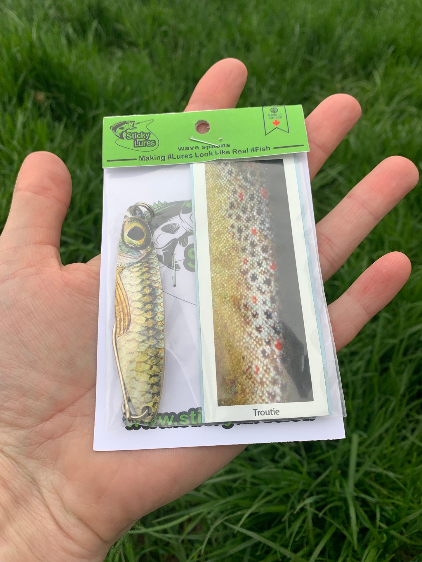 Gudgeon300 Wave Spoon + Troutie Skin Sticker Combo